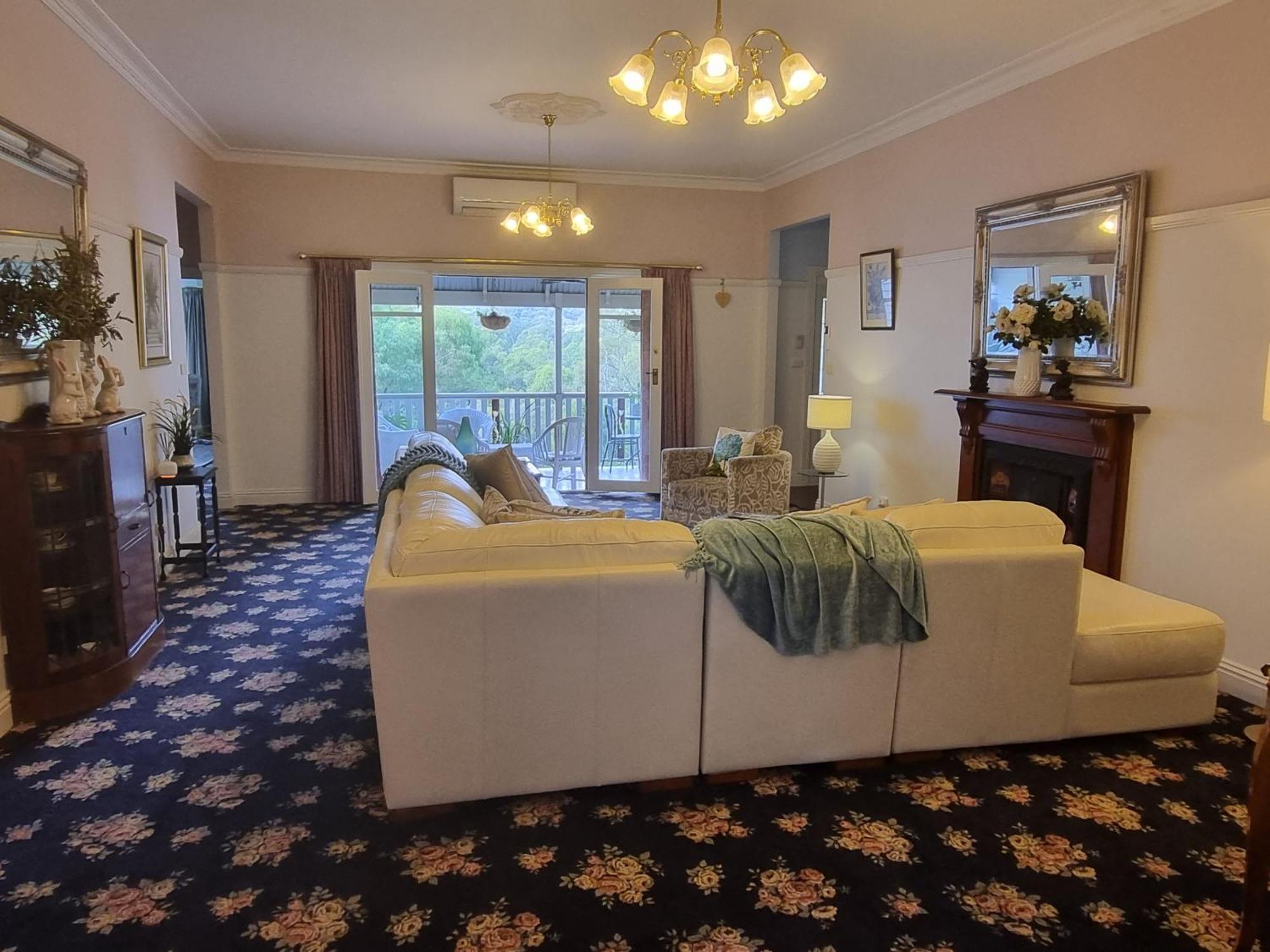 Rosebank Guesthouse 힐스빌 외부 사진